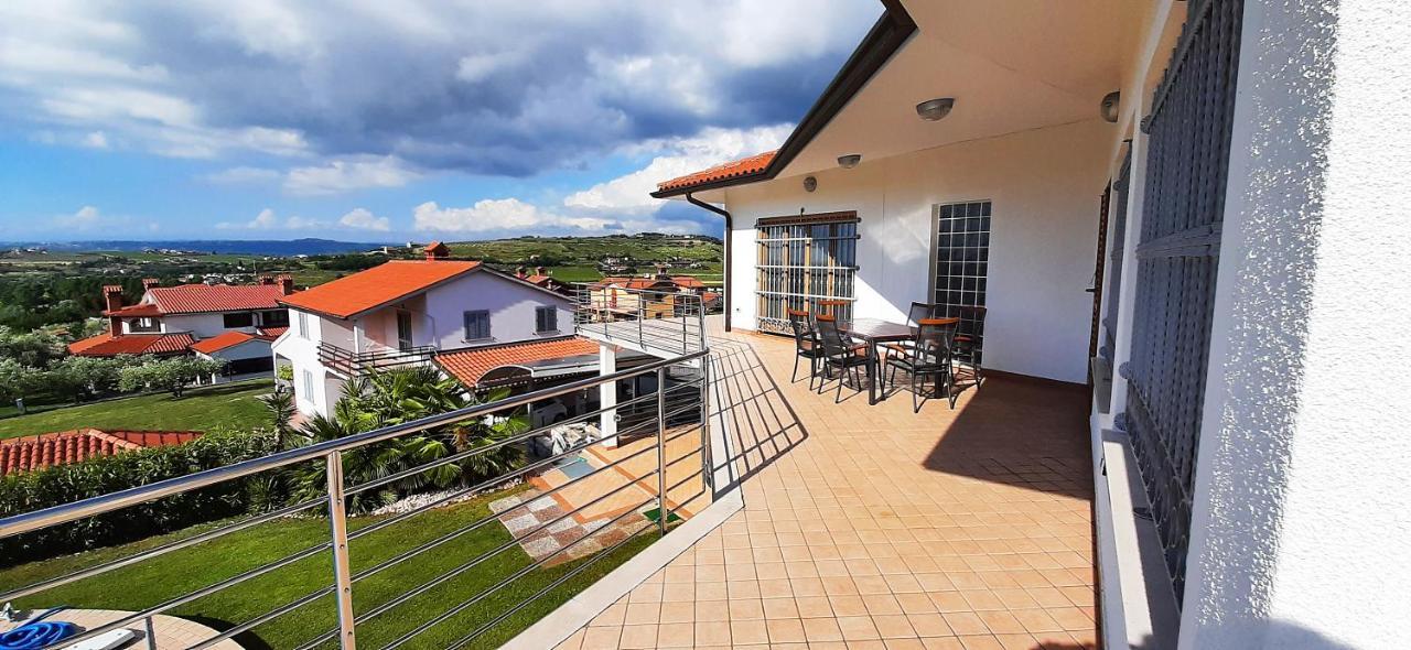Relax Vila Kampel Koper Exterior photo